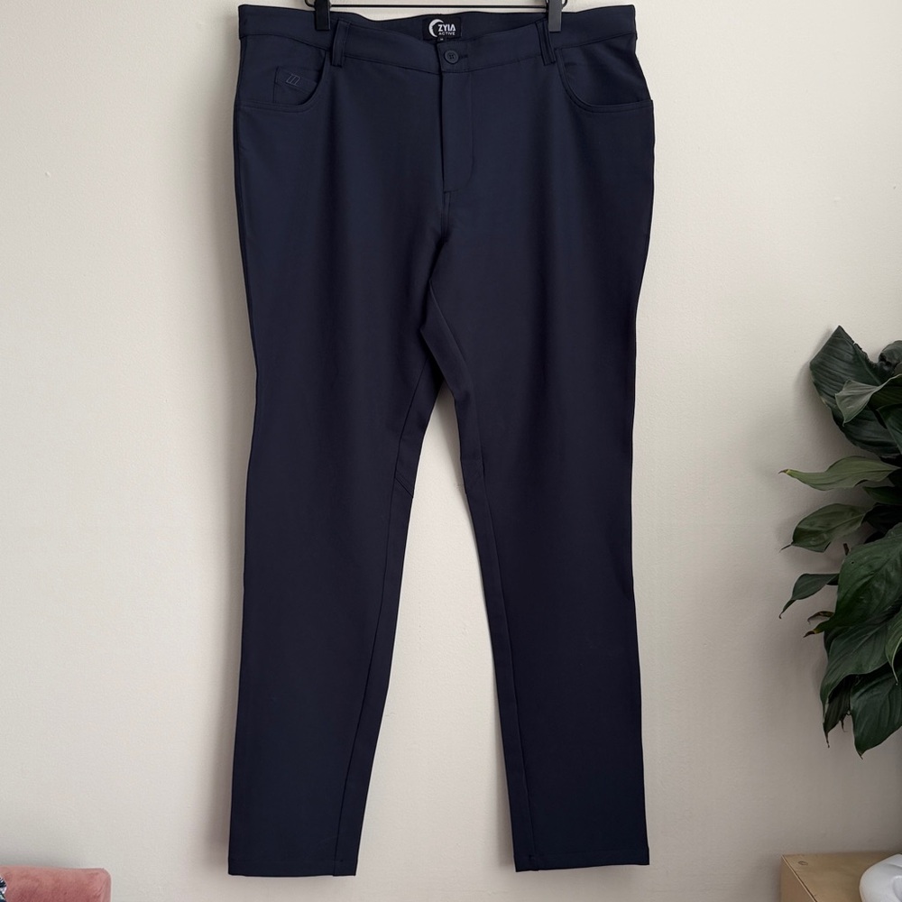 Zyia Men’s Active Navy Traveller Pants Size XL